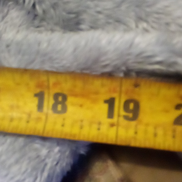 North Face Osito EUC small Woman's: 38"  Silver / Grey - Picture 12 of 12